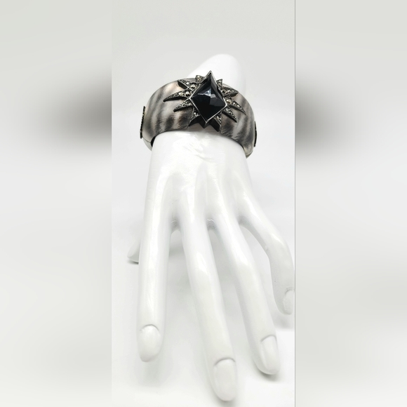 Alexis Bittar GENUINE FACETED ONYX + Swarovski Crystal Zebra Print Bangle - Picture 5 of 14